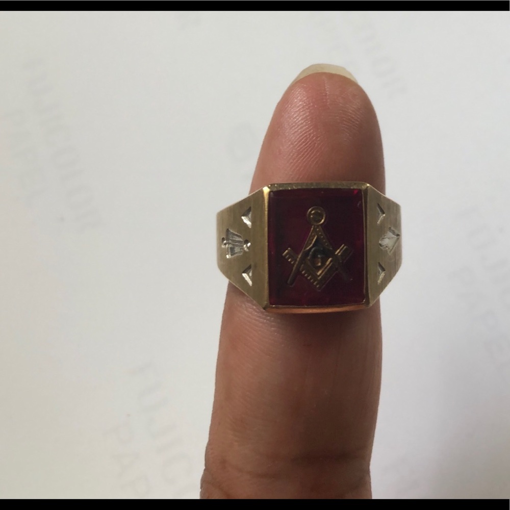 Masonic ring
